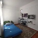 Apartamento 1 Quarto Com Sala E Varanda Espacosa