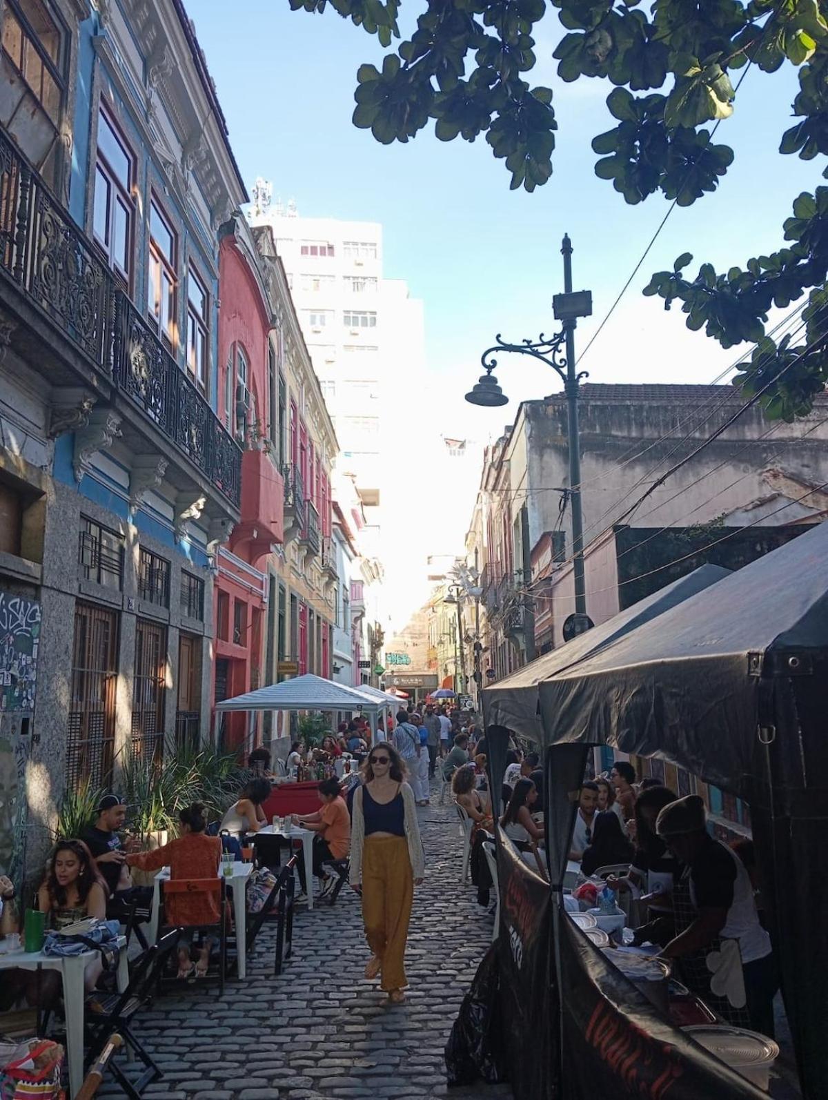 1 Com Sala E Varanda Espacosa * Rio de Janeiro
