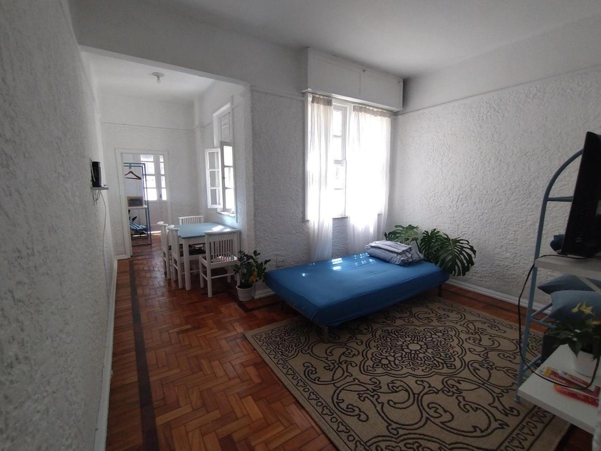 Apartamento 1 Com Sala E Varanda Espacosa *